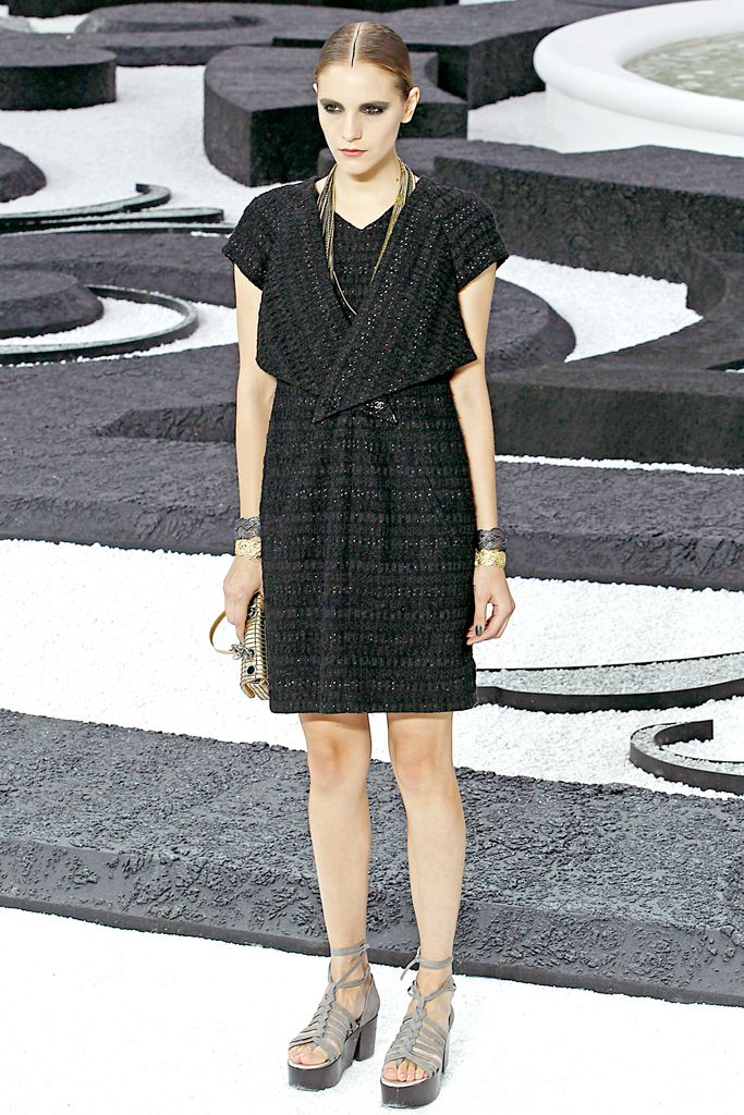 Chanel S/S 11 Look 55