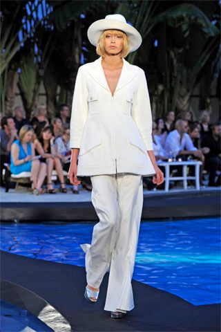 Chanel Resort 09 Look 31