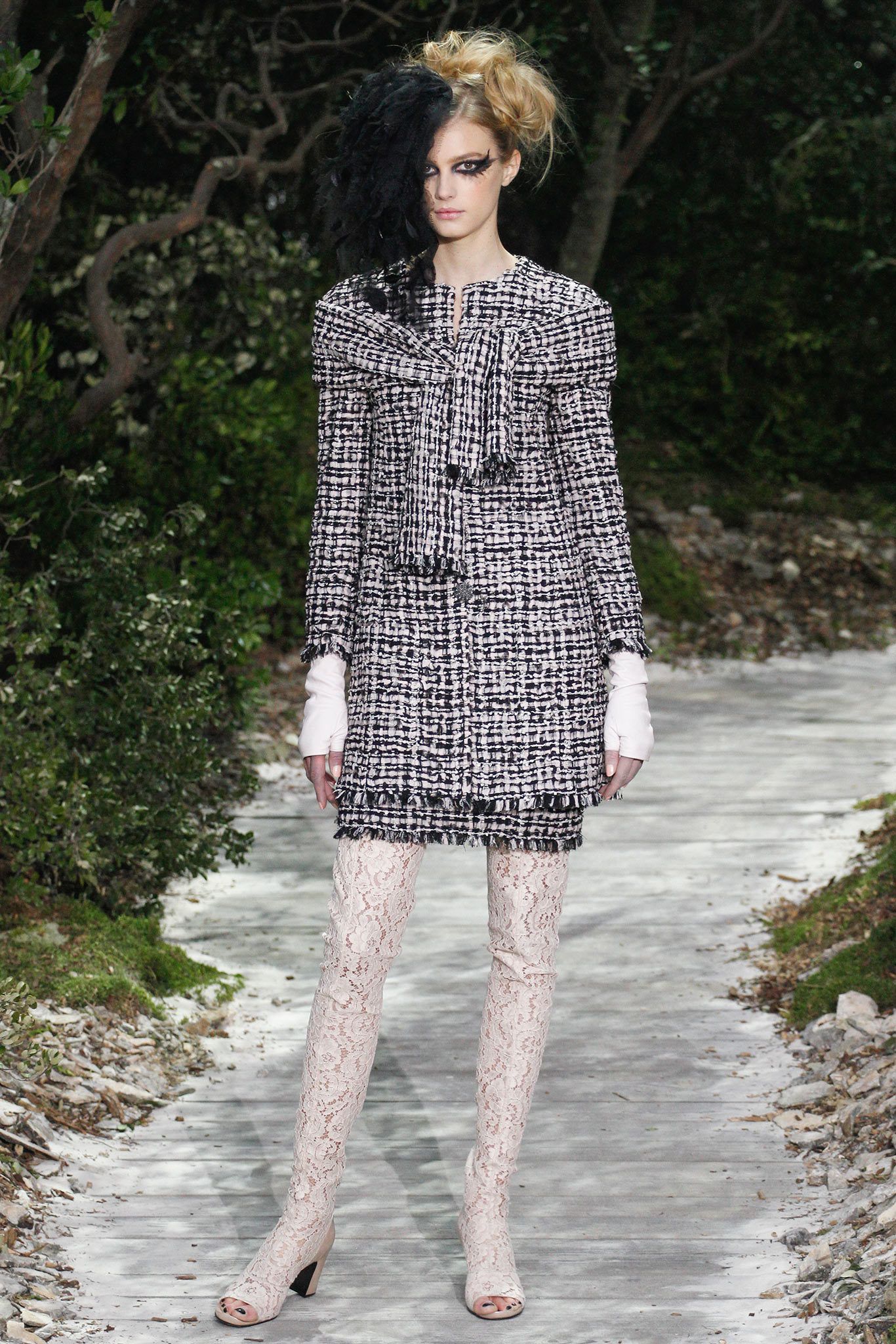 Chanel S/S 13 Couture Look 79