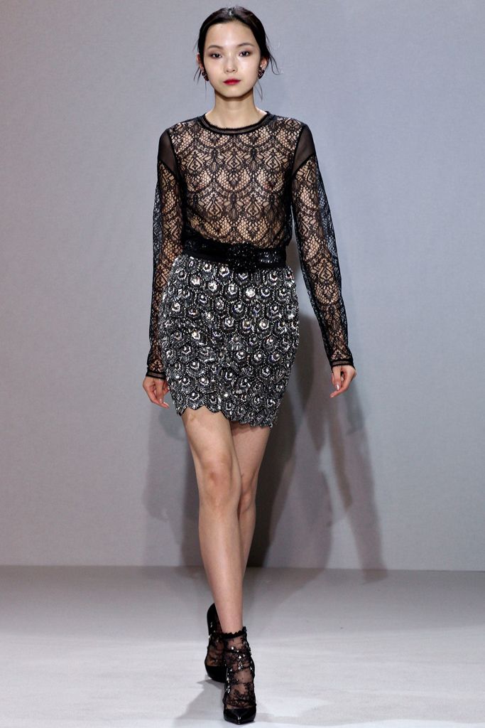 Collette Dinnigan F/W 12 Look 171