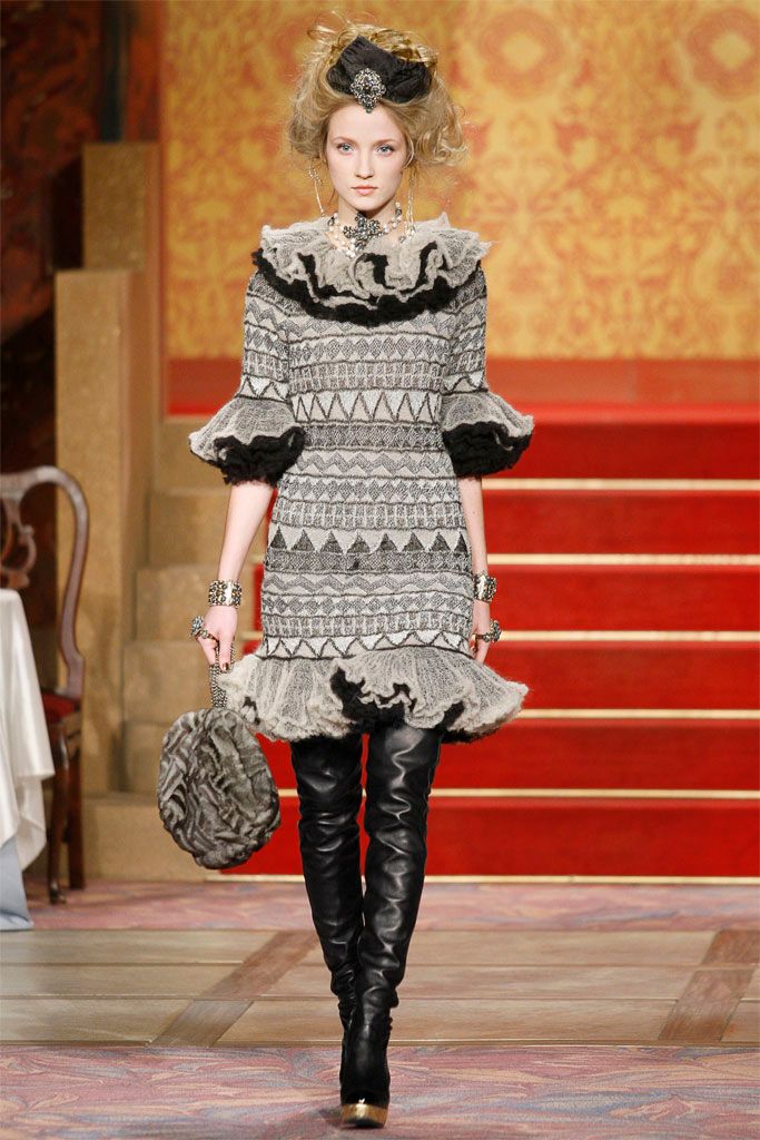Chanel F/W 09 Look 103