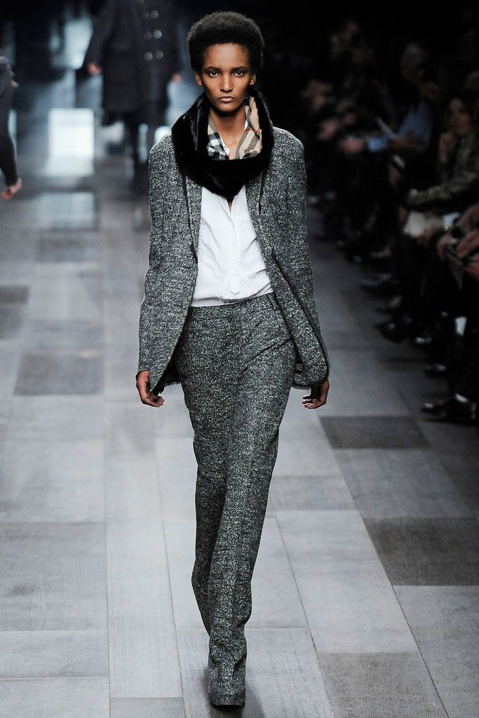 Burberry F/W 09 Look 76