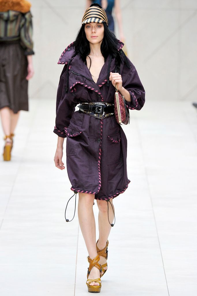 Burberry S/S 12 Look 190