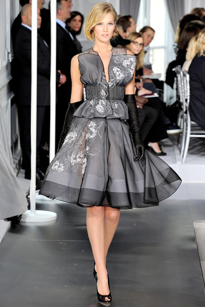 Christian Dior S/S 12 Couture Look 19