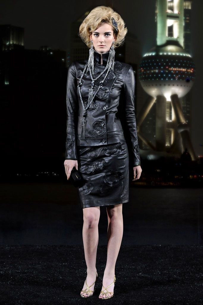 Chanel F/W 10 Look 141