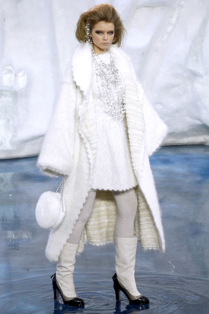 Chanel F/W 10 Look 471