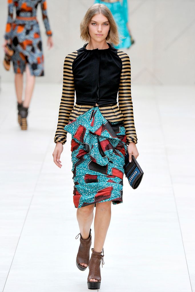 Burberry S/S 12 Look 126