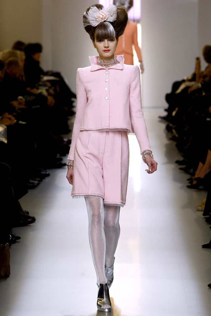 Chanel S/S 10 Couture Look 50