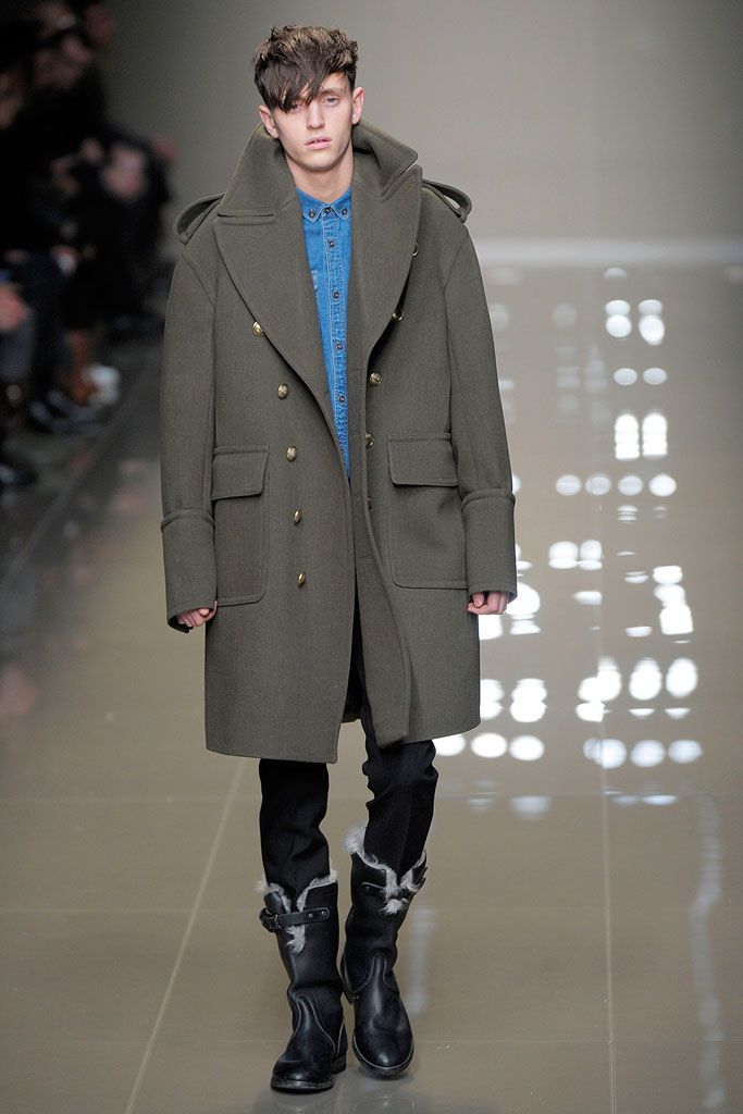 Burberry F/W 10 Menswear Look 1
