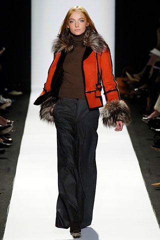 Carolina Herrera F/W 06 Look 27