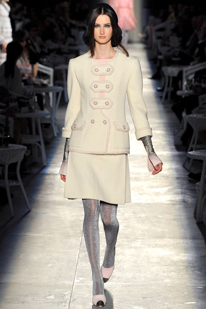 Chanel F/W 12 Couture Look 140