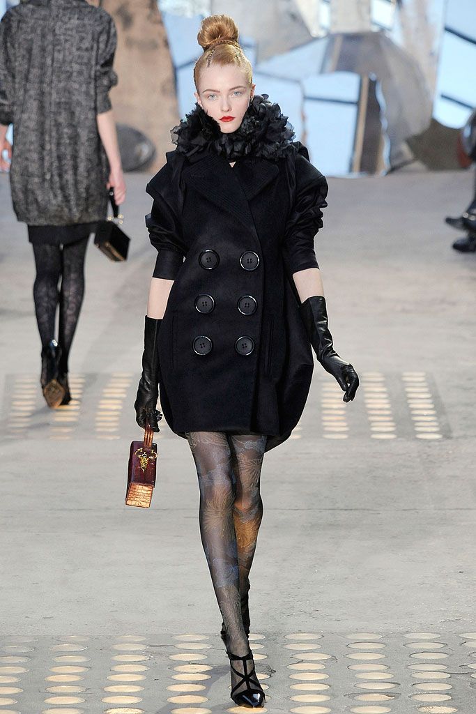 Christian Lacroix F/W 09 Look 33