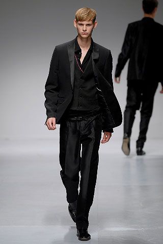 Costume National S/S 08 Menswear Look 103