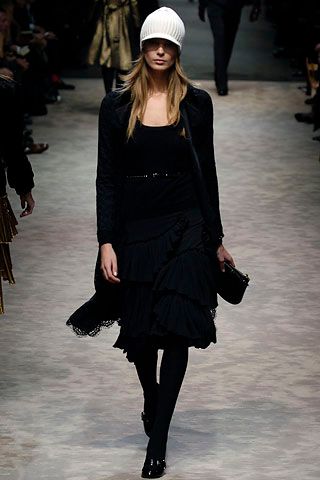 Burberry F/W 06 Look 237
