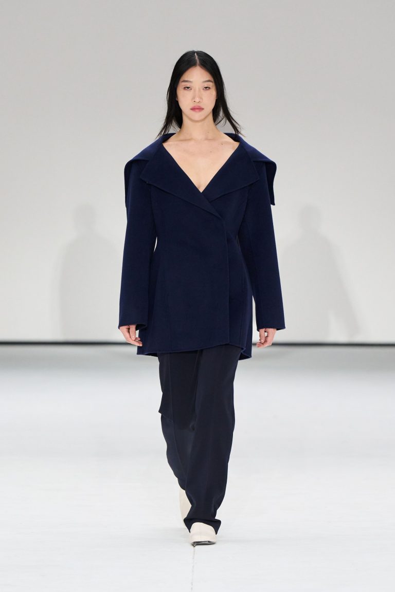 Cos Fall 2025 Ready-to-Wear