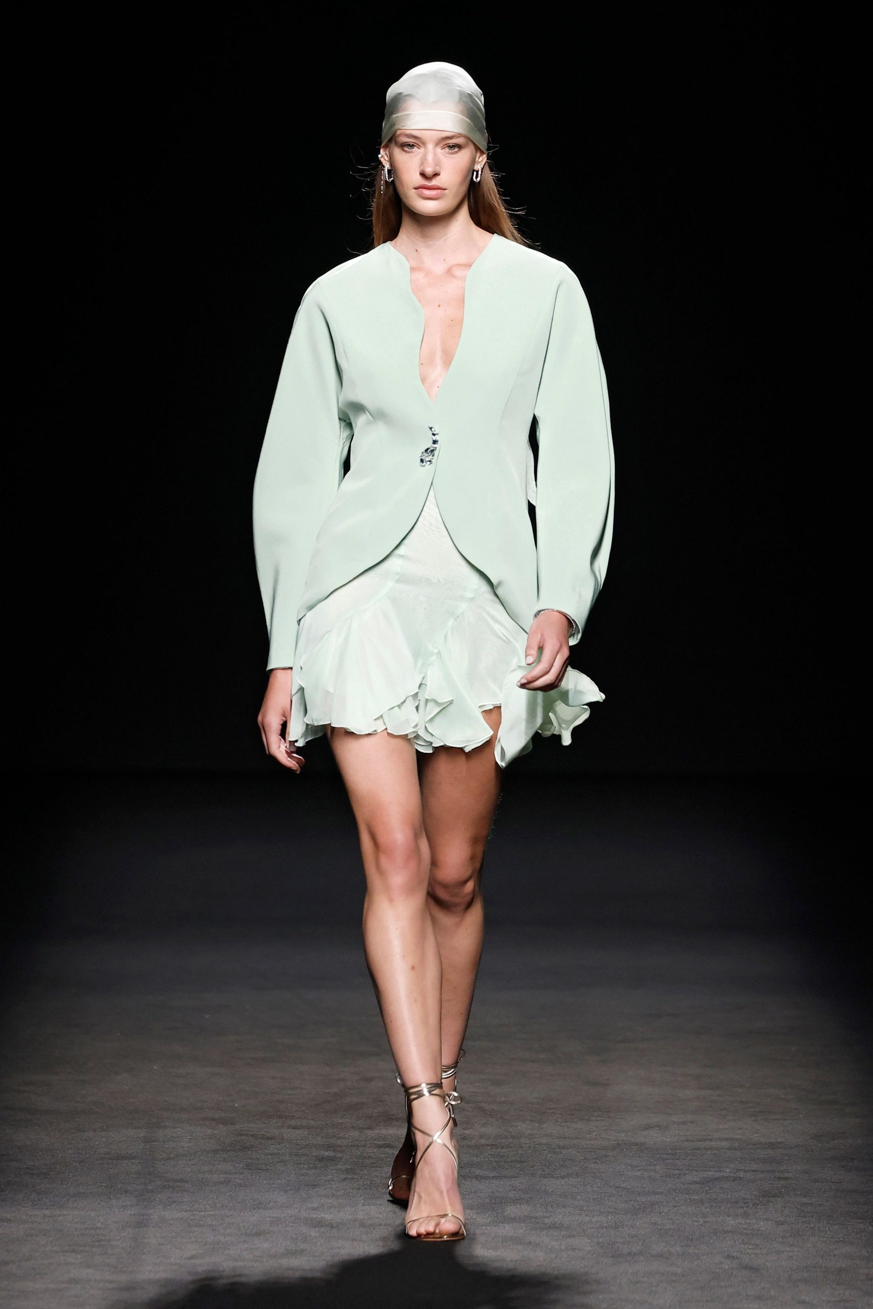 green silk long-sleeve v-neck fitted buttoned jacket