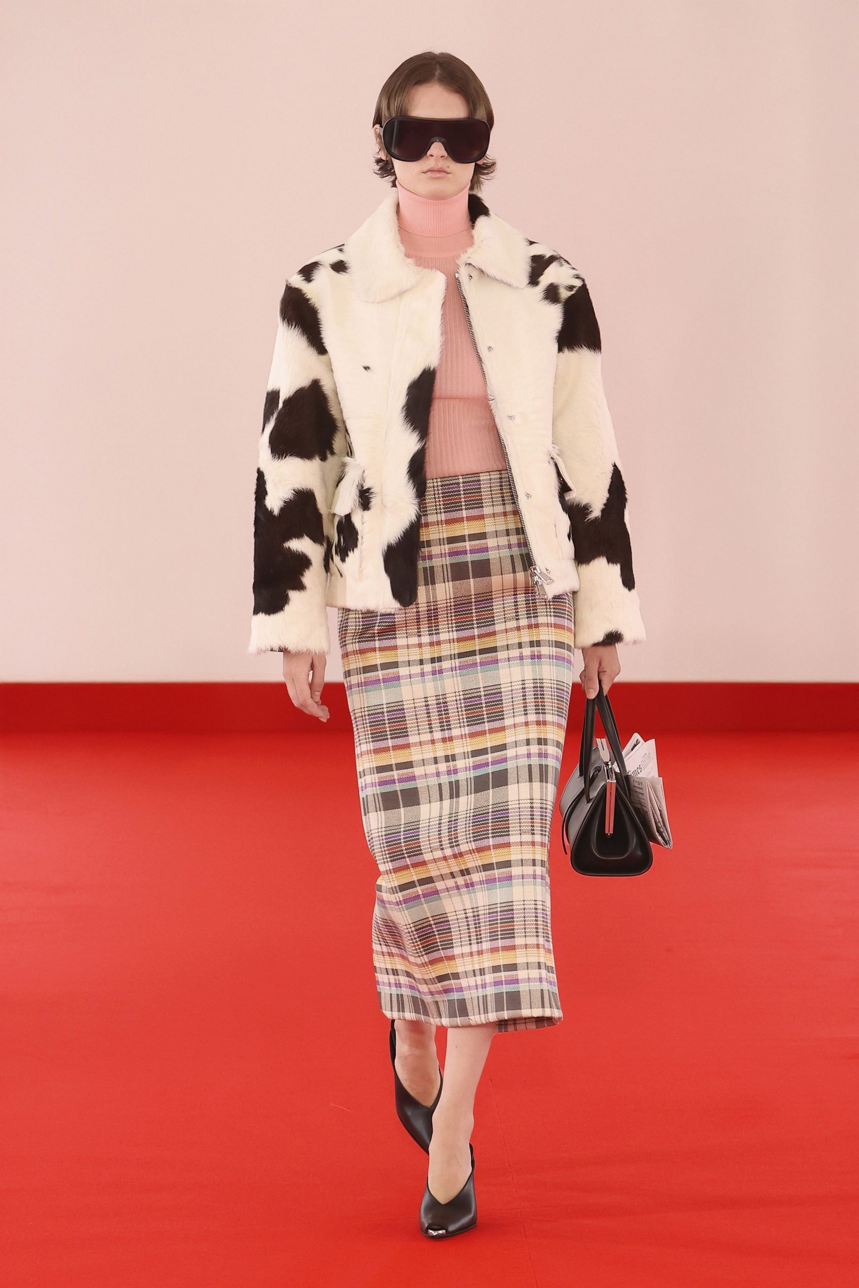 white faux-fur long-sleeve fitted color-blocked jacket