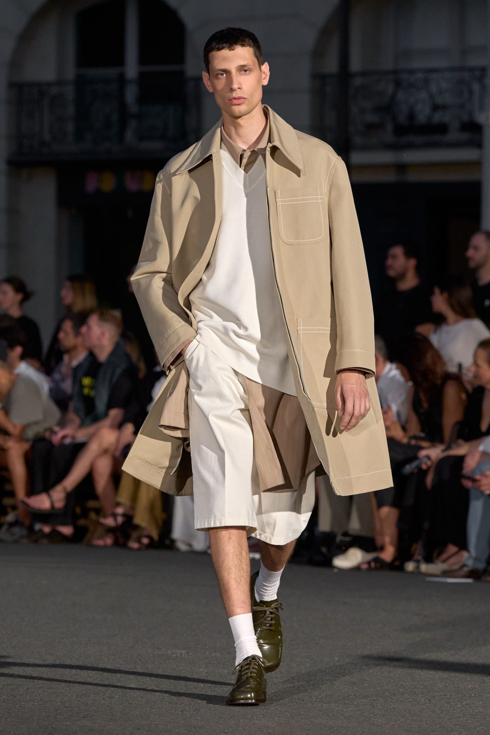 beige cotton long-sleeve collared relaxed buttoned coat