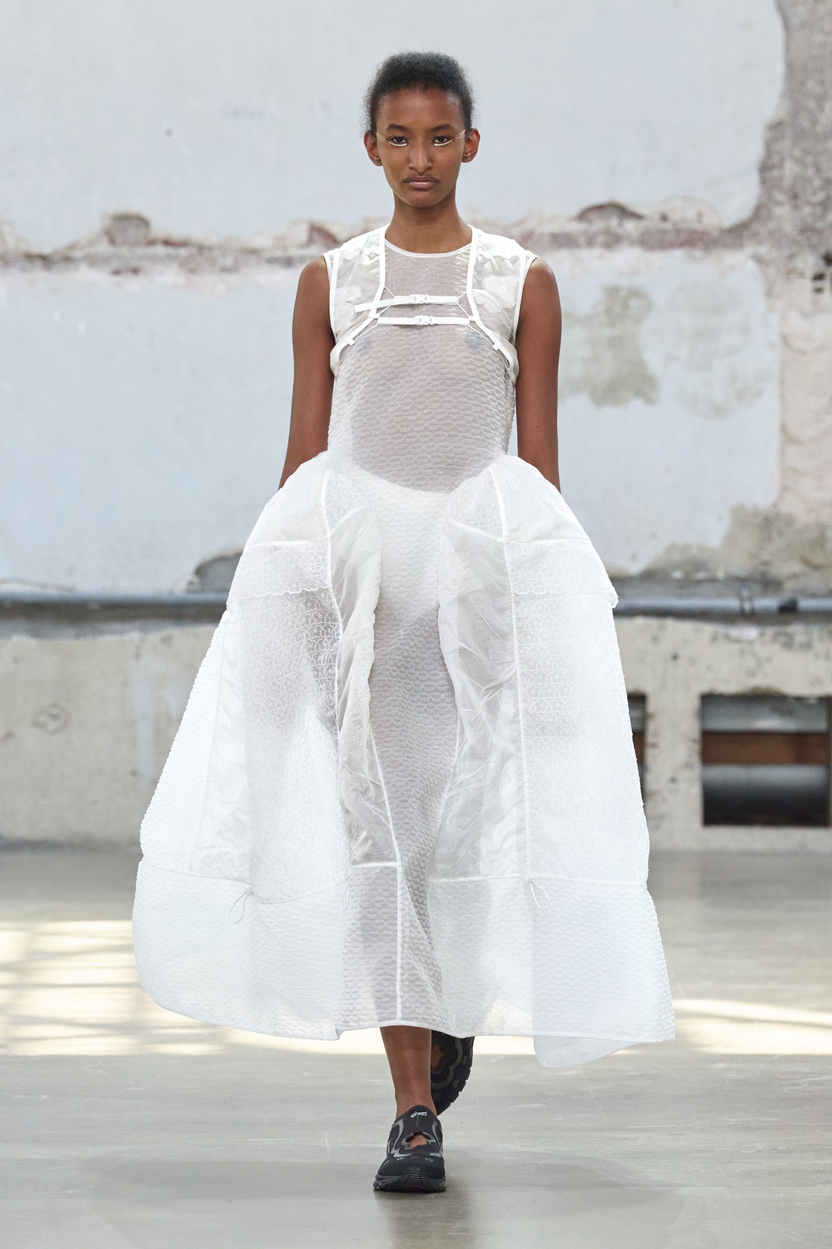 white mesh sleeveless high-neck fitted pleated layered dress