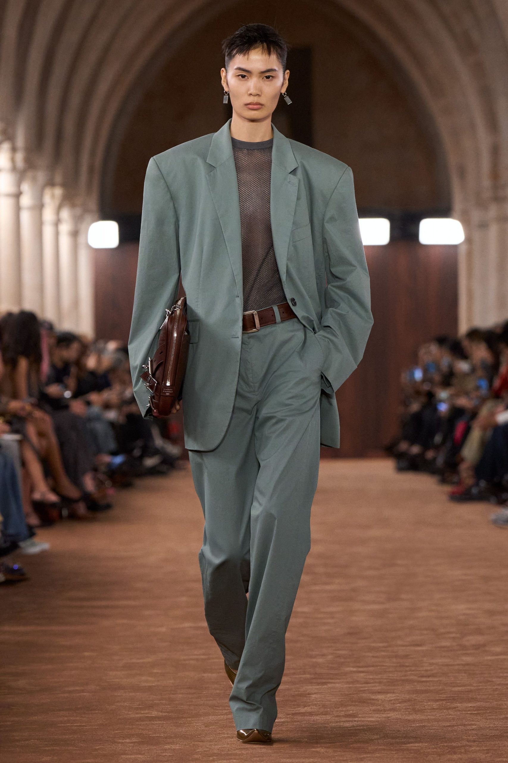 green cotton long-sleeve collared tailored buttoned suit