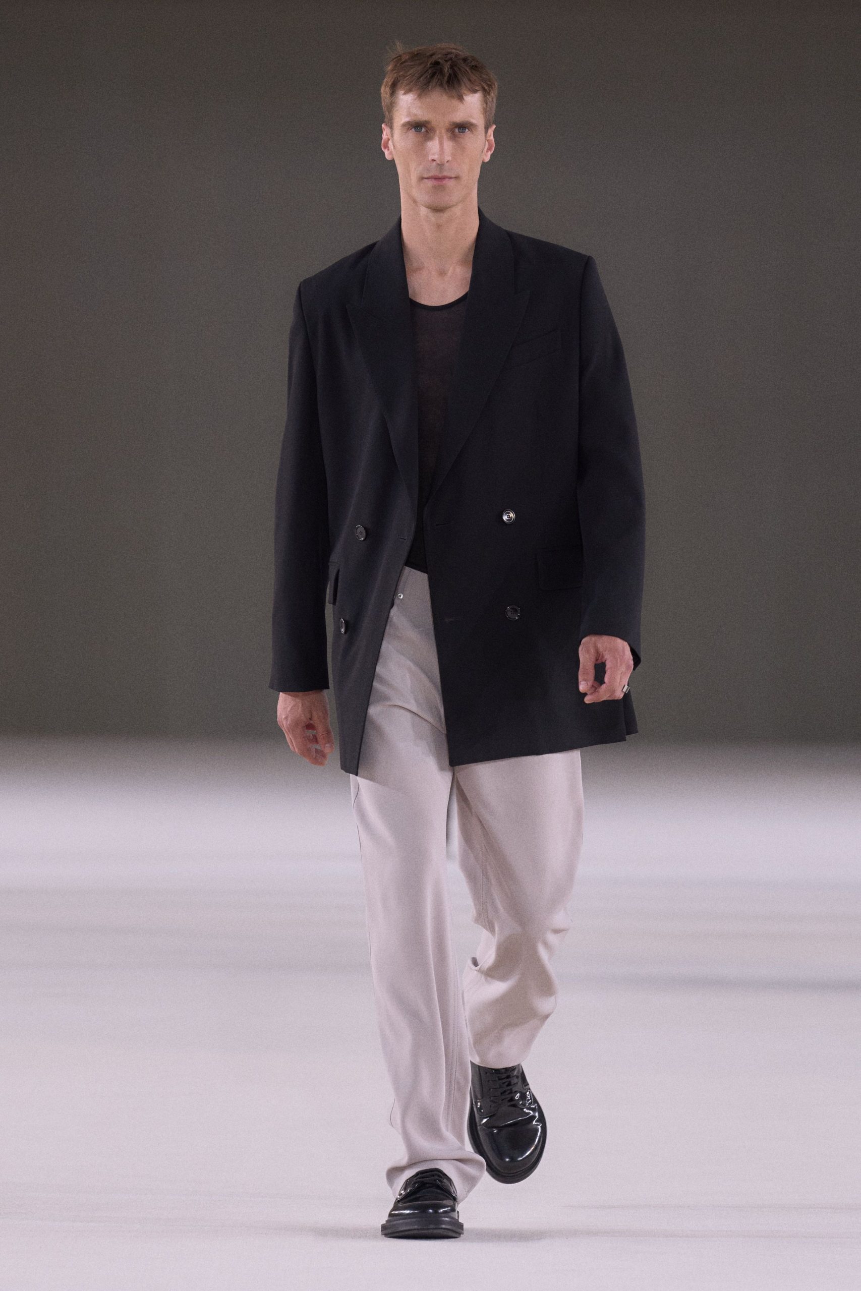 AMI PARIS S/S 24 Menswear Look 56