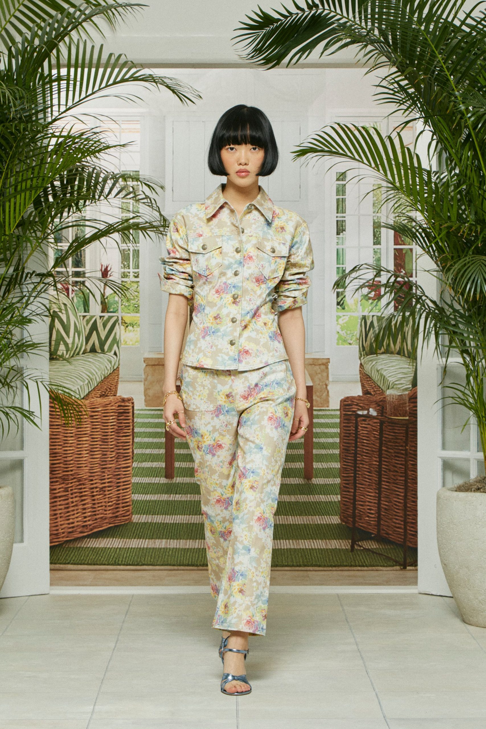 multi cotton long-sleeve collared fitted floral buttoned shirt