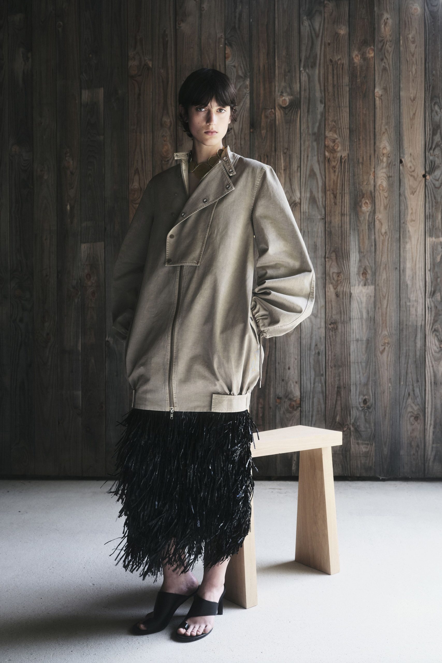 beige cotton long-sleeve collared oversized zippered coat