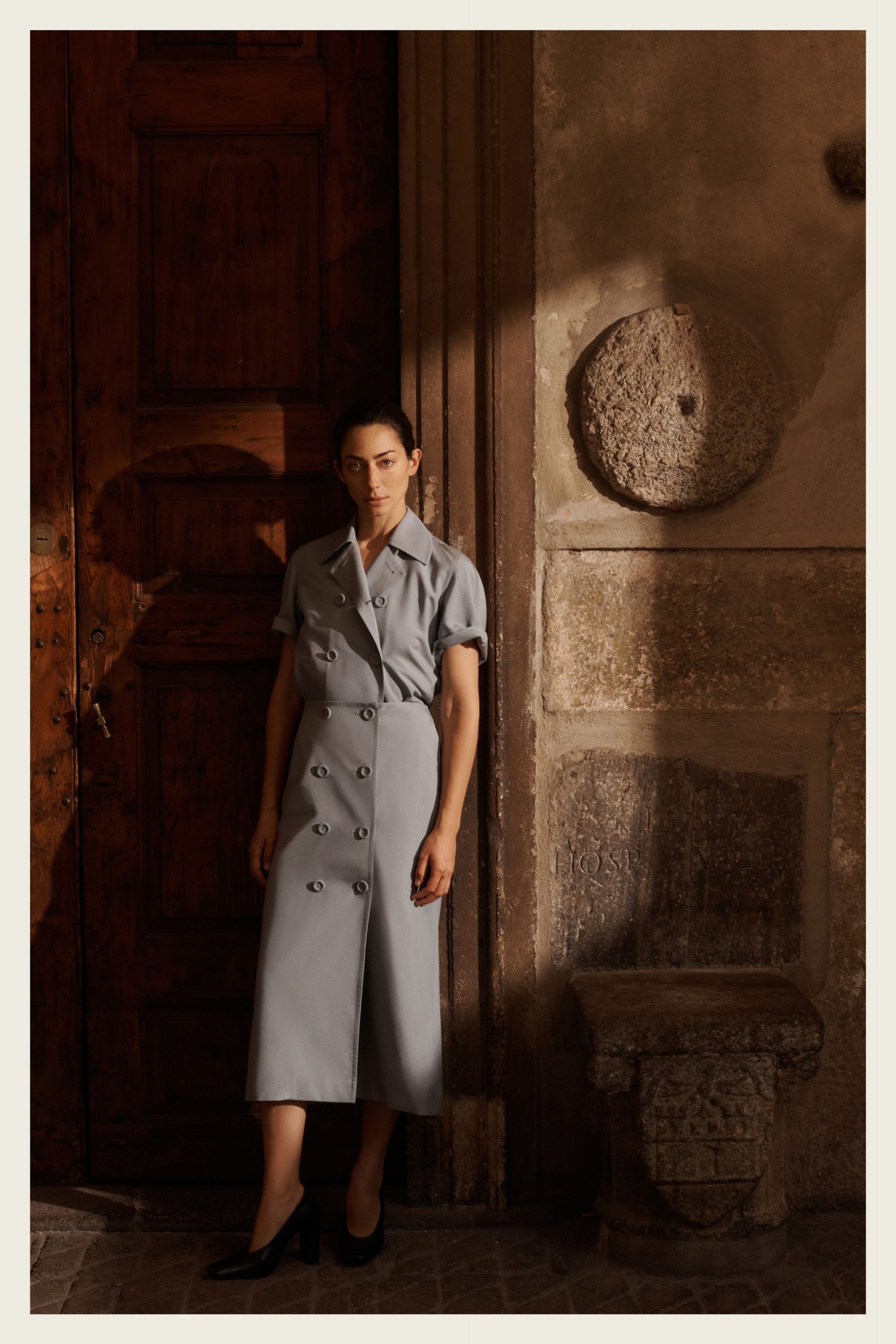 gray cotton short-sleeve collared fitted buttoned pencil dress