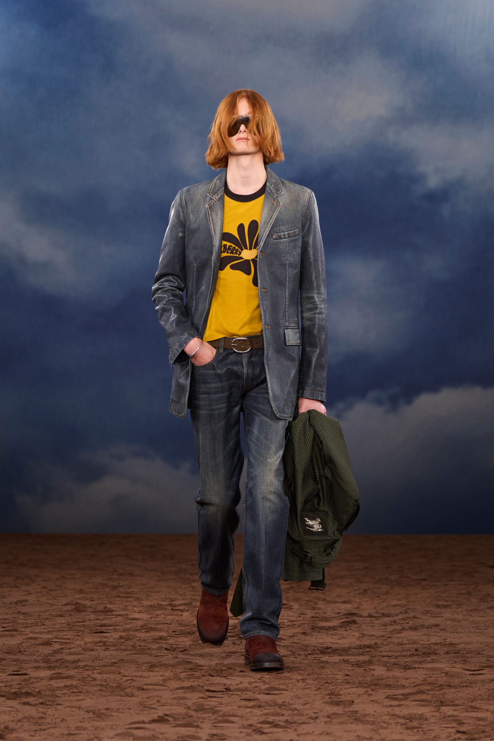 yellow cotton short-sleeve collared relaxed printed t-shirt