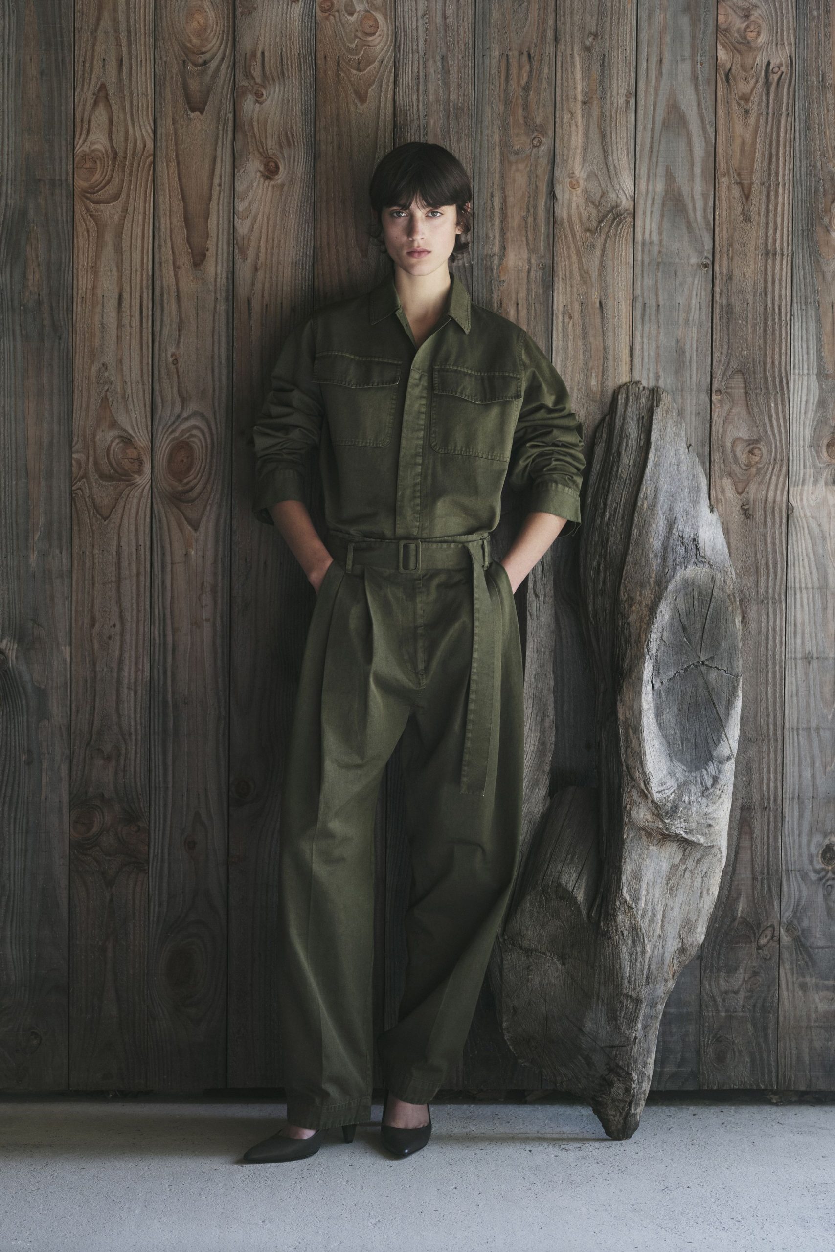 green cotton long-sleeve collared relaxed zippered pockets jumpsuit