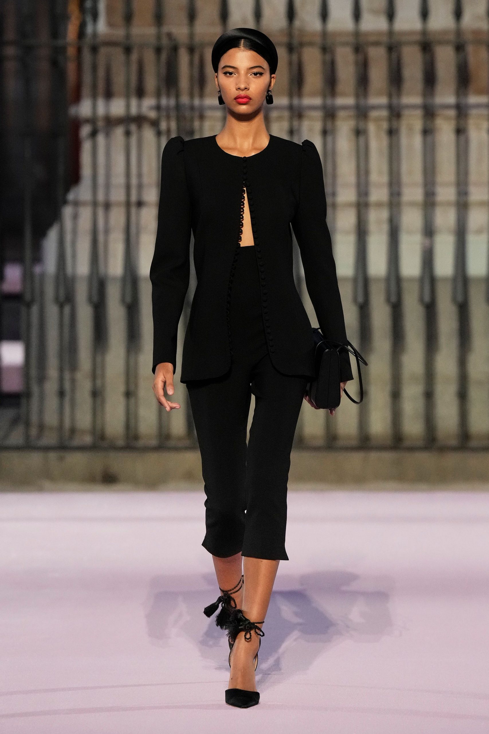 black wool fitted straight-leg cropped pants