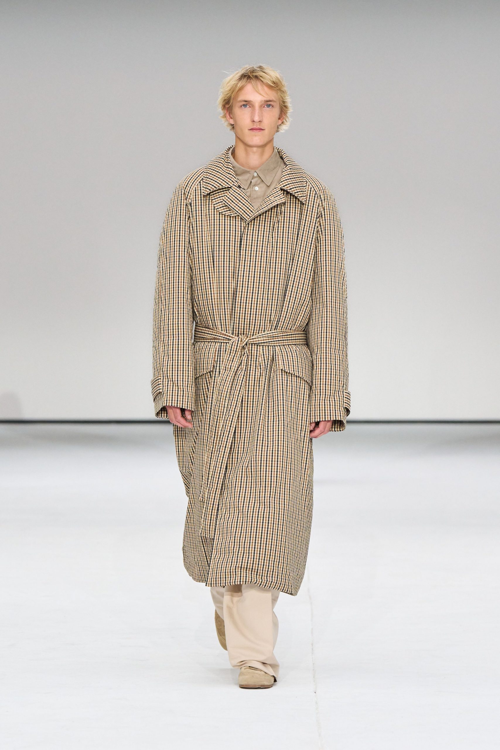 beige cotton long-sleeve collared relaxed belted striped coat