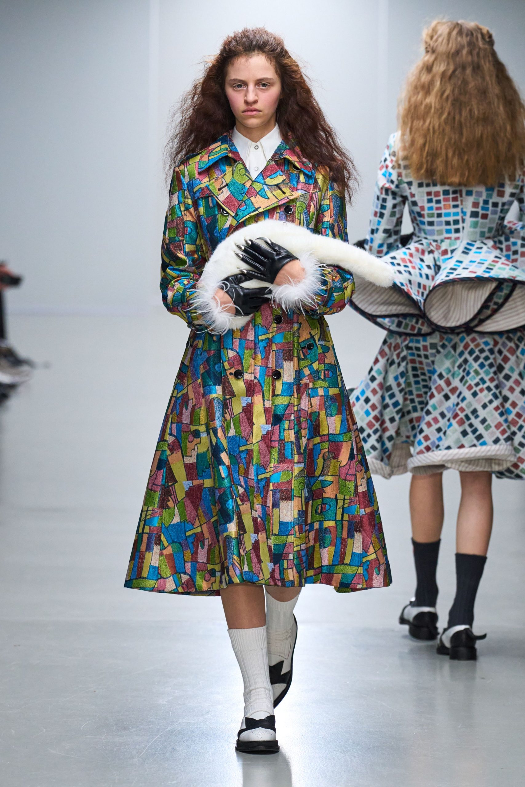 multi silk long-sleeve collared fitted color-blocked pleated coat