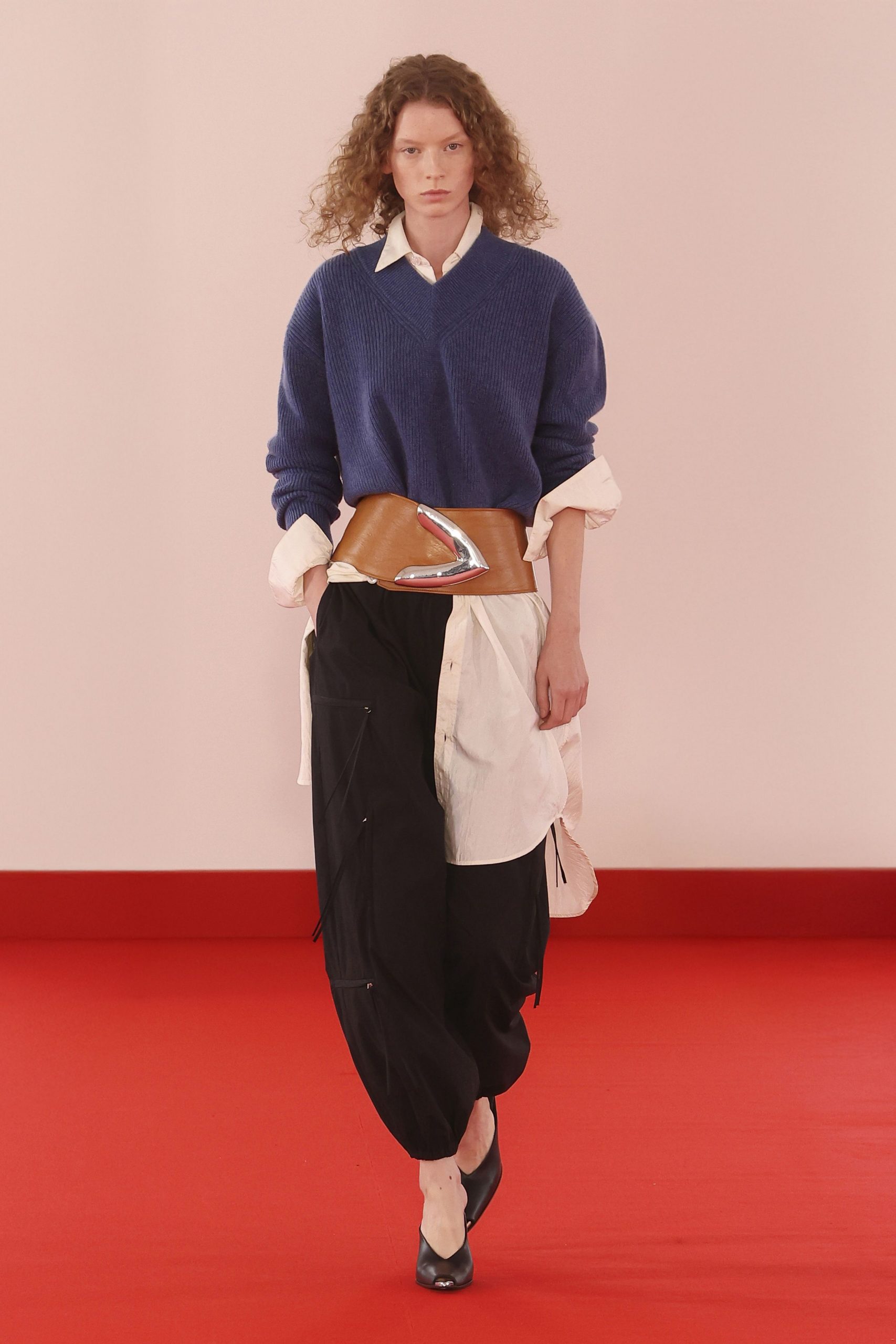 black cotton relaxed cargo pants