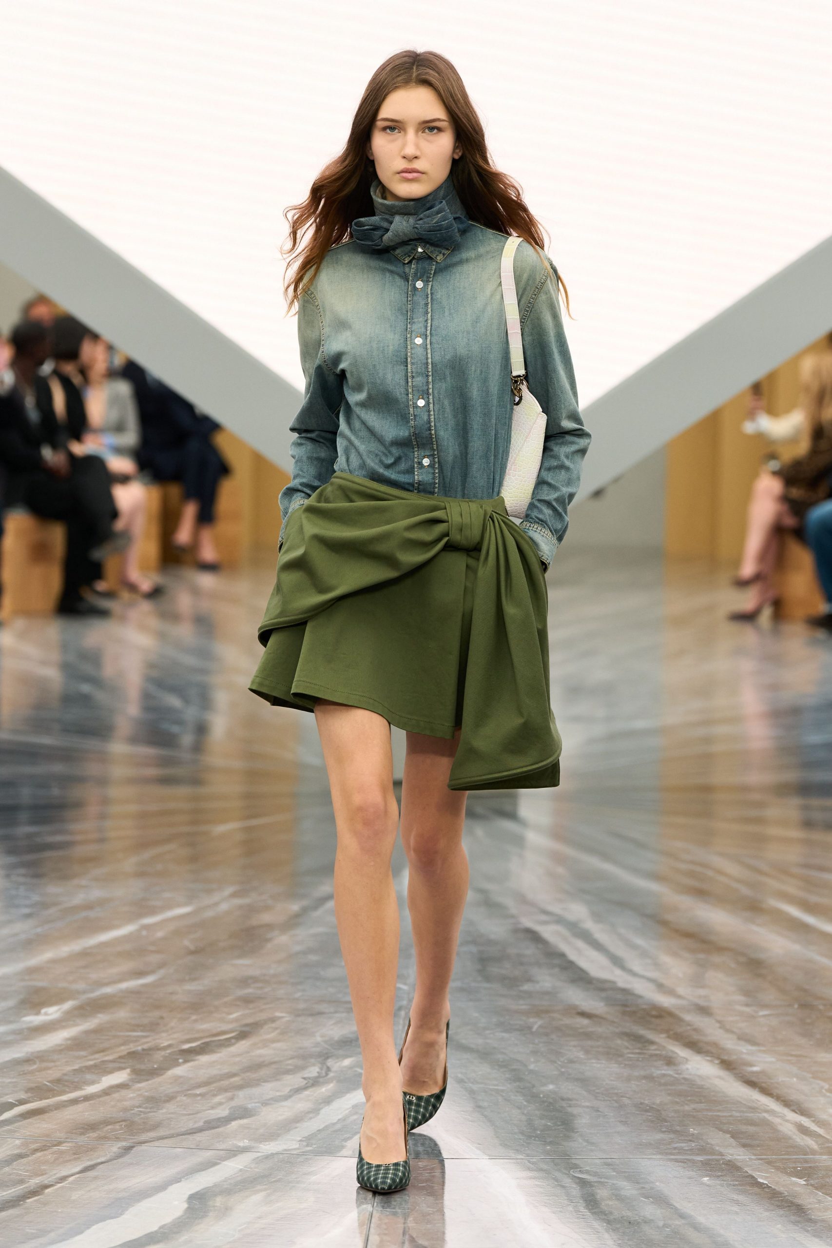 green cotton fitted pleated short skirt