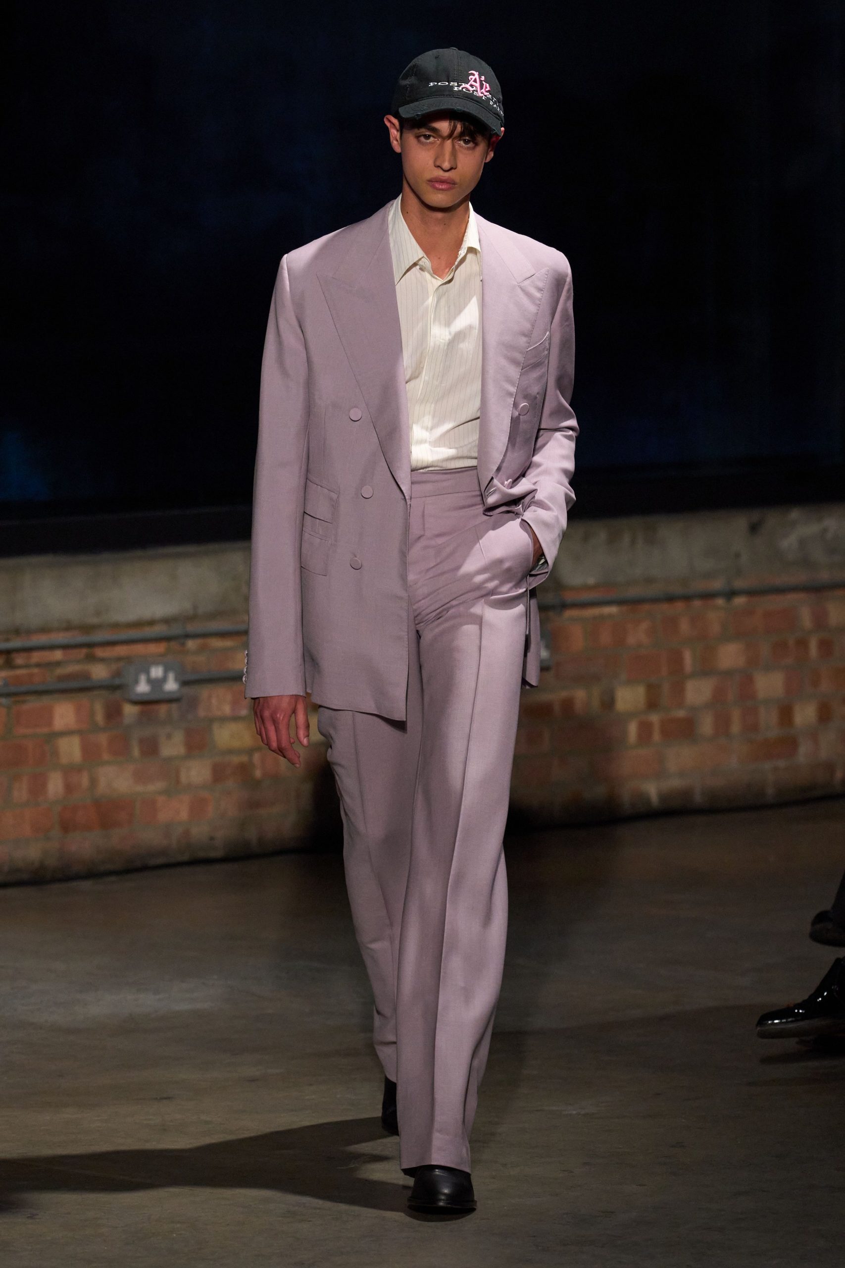 lavender cotton long-sleeve collared tailored buttoned straight-leg suit