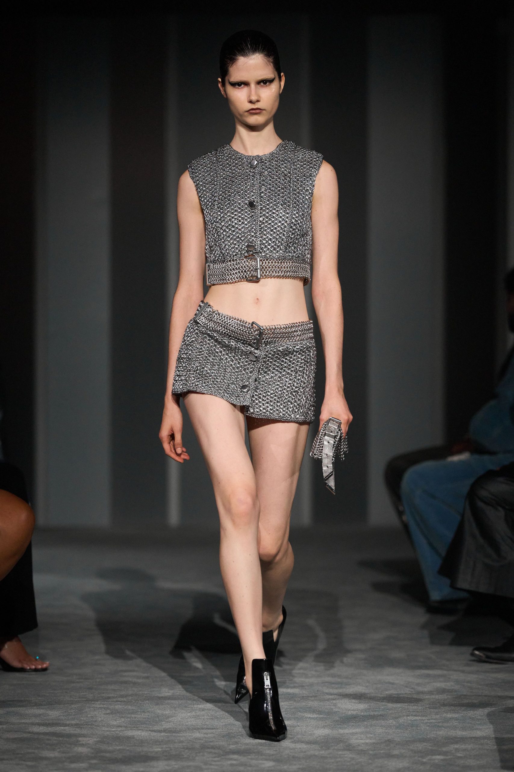gray cotton sleeveless collared fitted buttoned cropped top