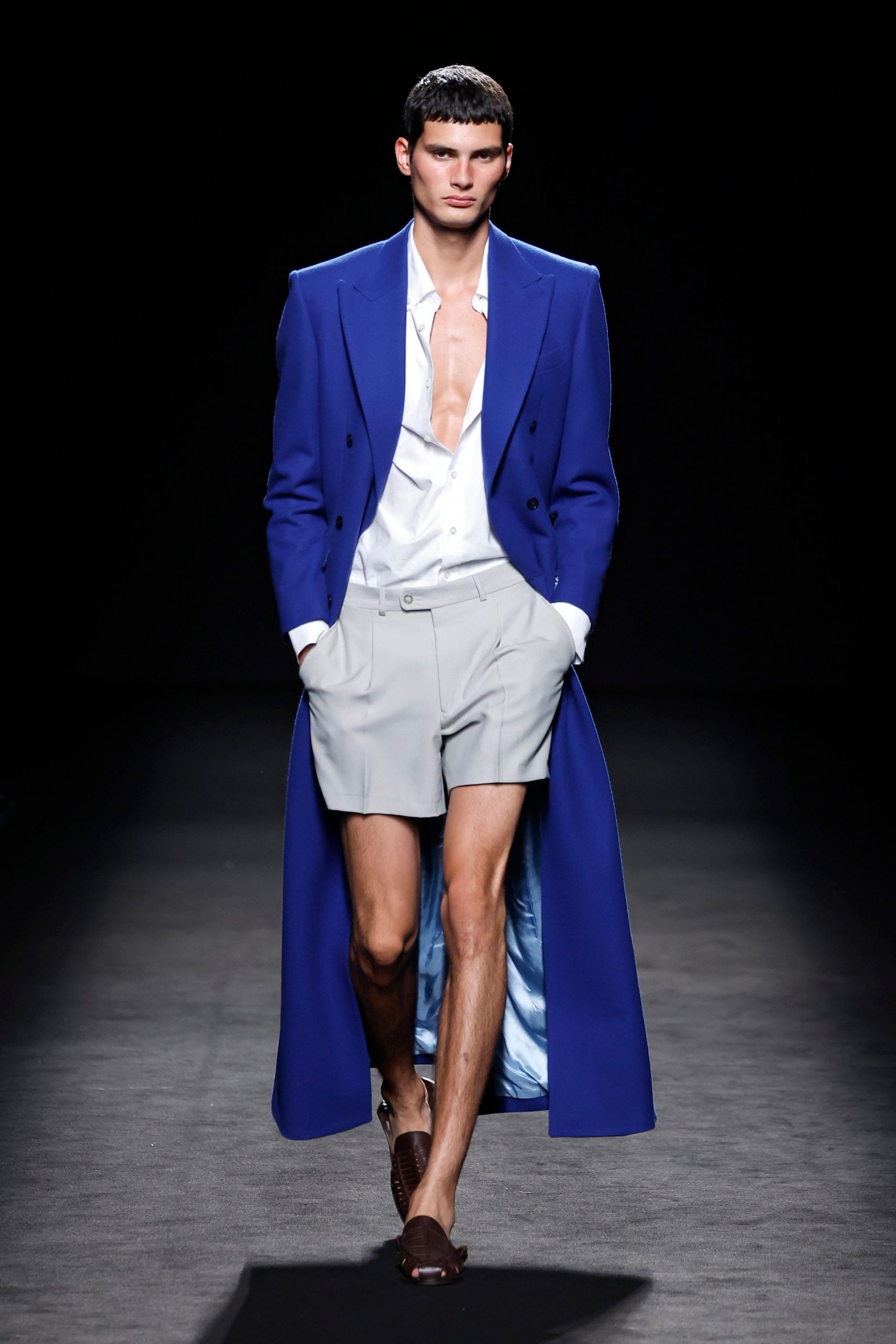 blue wool long-sleeve collared tailored coat