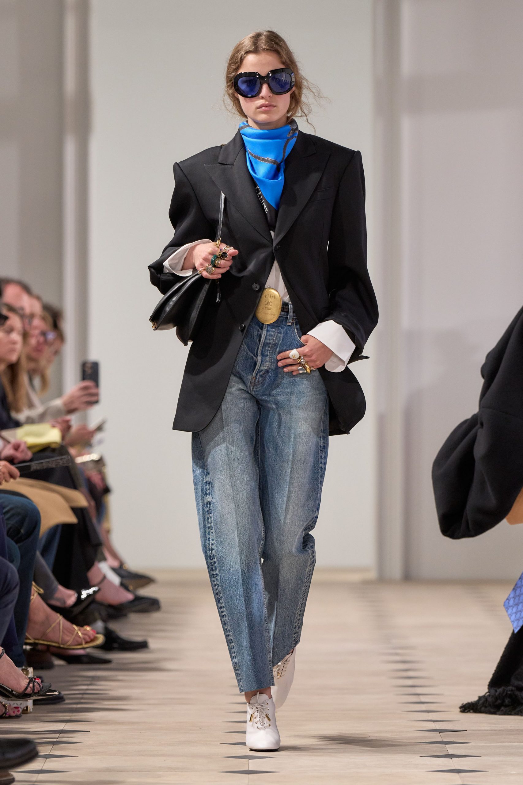 black blazer white shirt blue jeans
