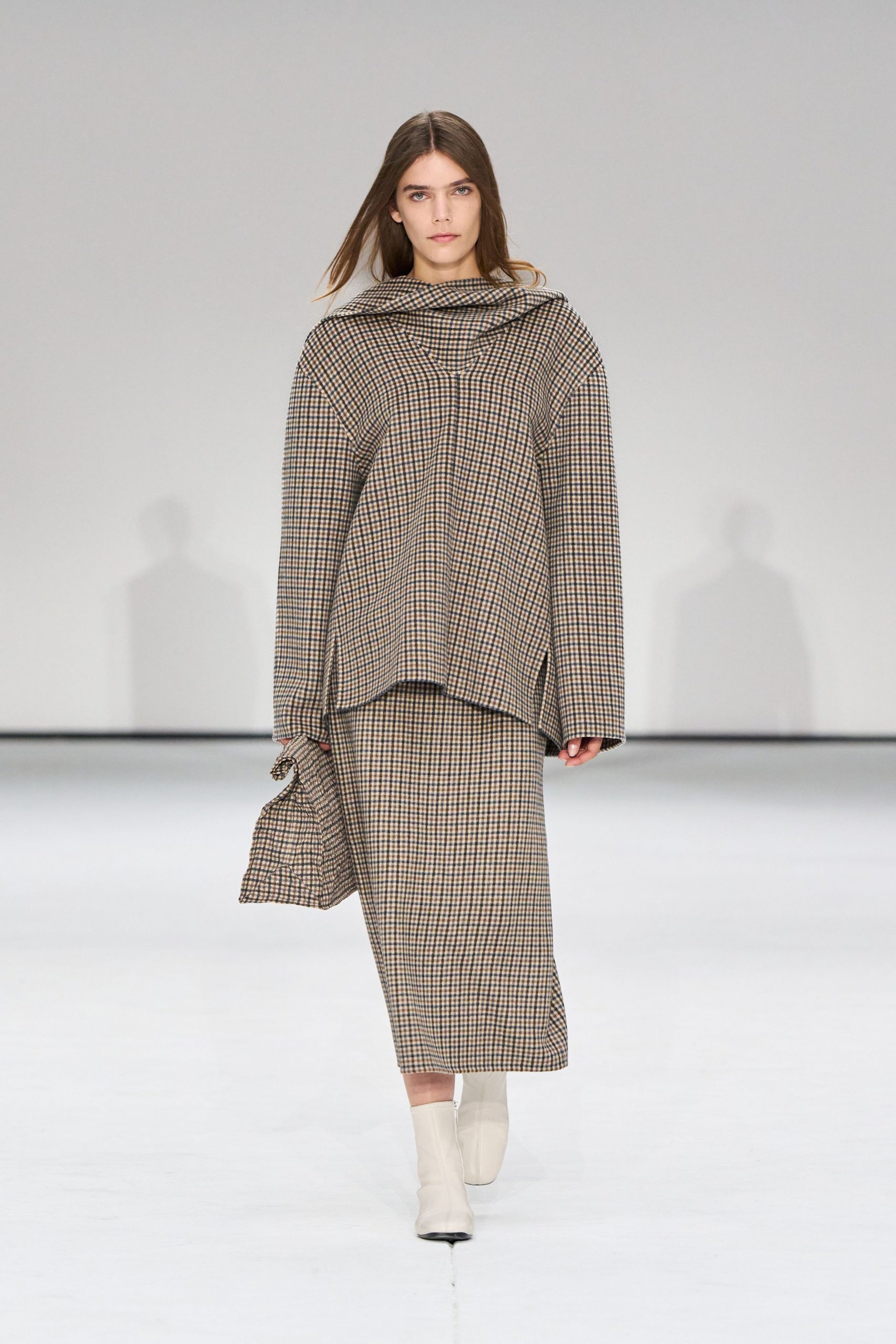 beige cotton fitted checked midi skirt