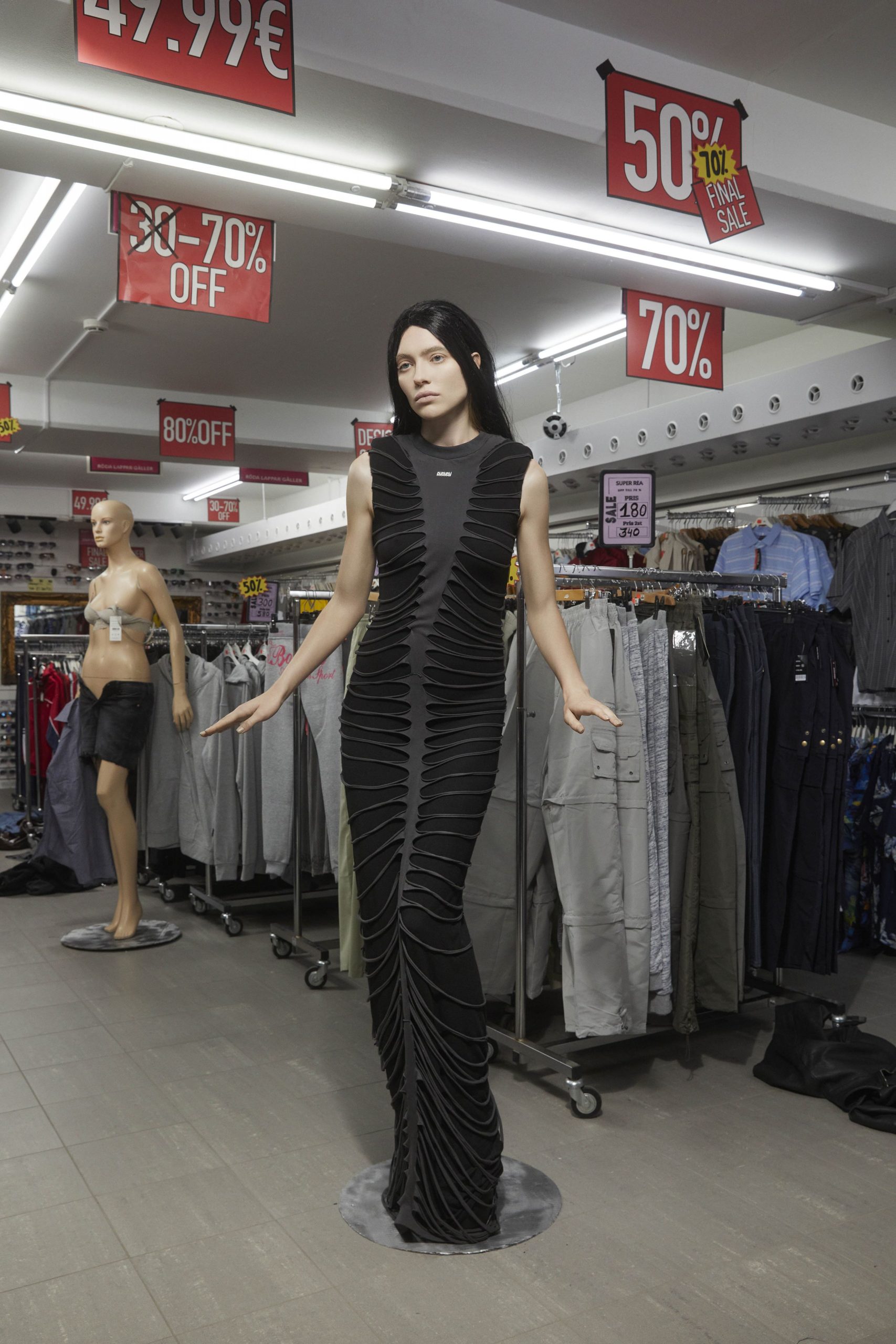 black fitted sleeveless gown