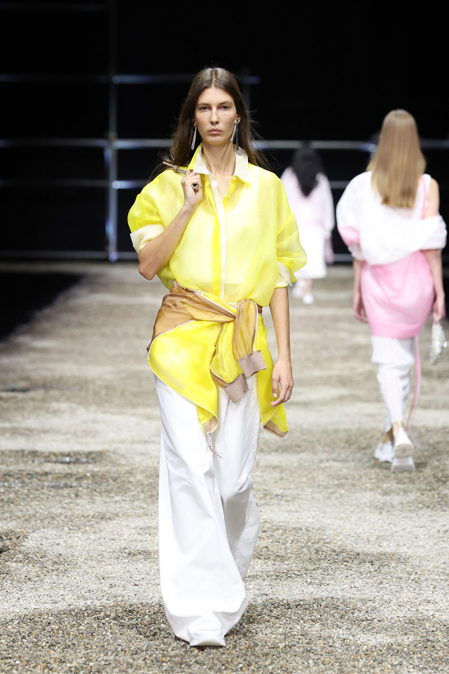 yellow cotton long-sleeve collared relaxed shirt