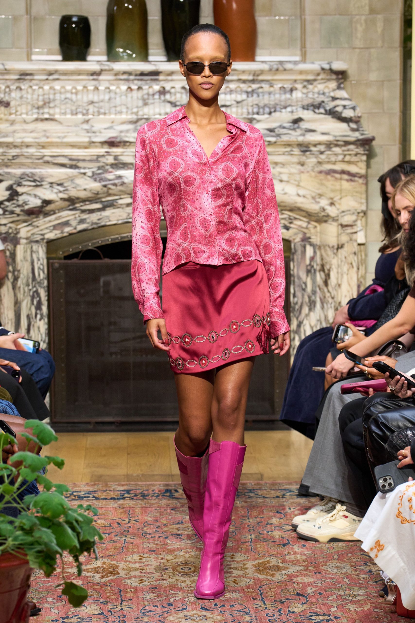 pink long-sleeve collared fitted printed shirt