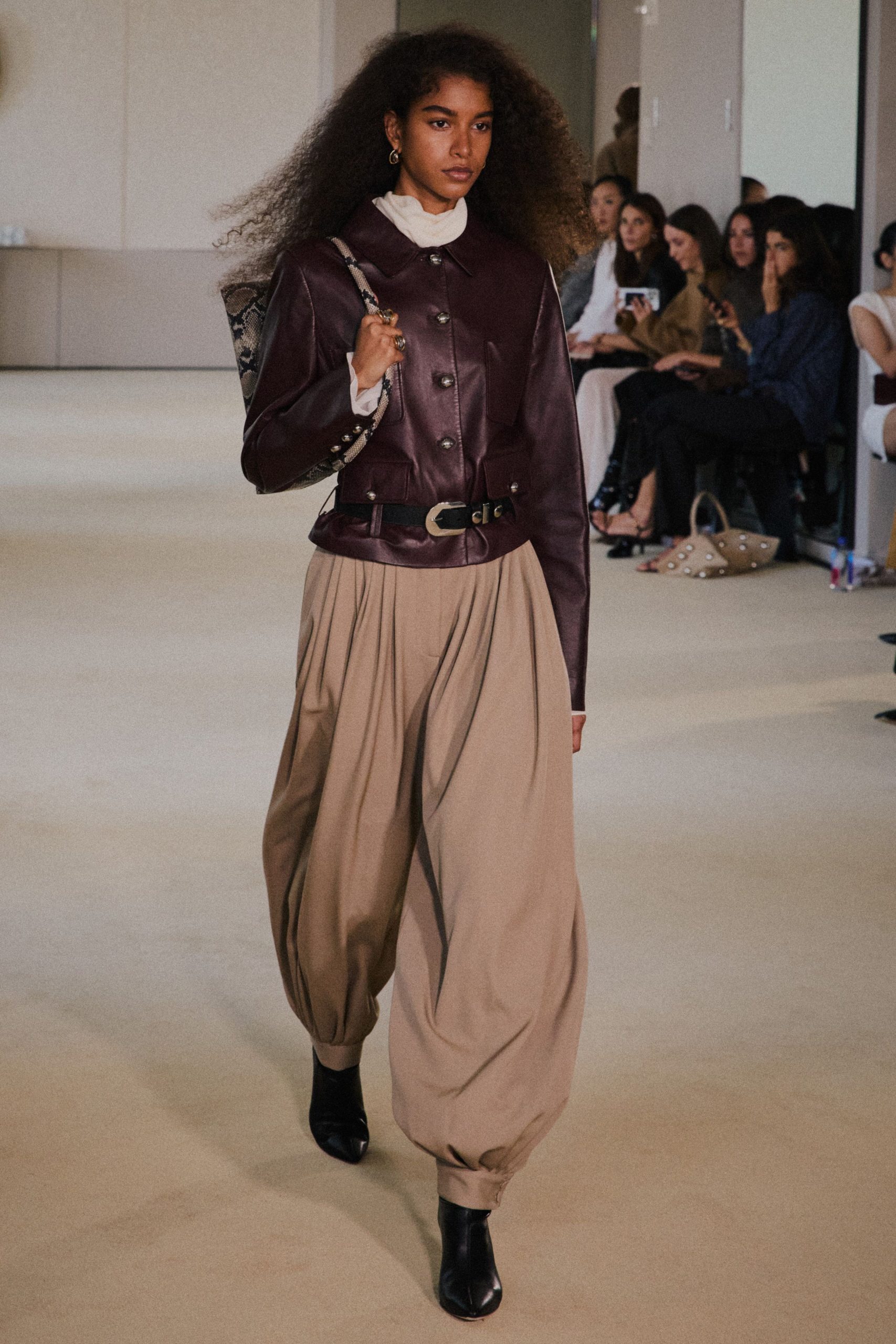 purple leather long-sleeve collared fitted buttoned jacket