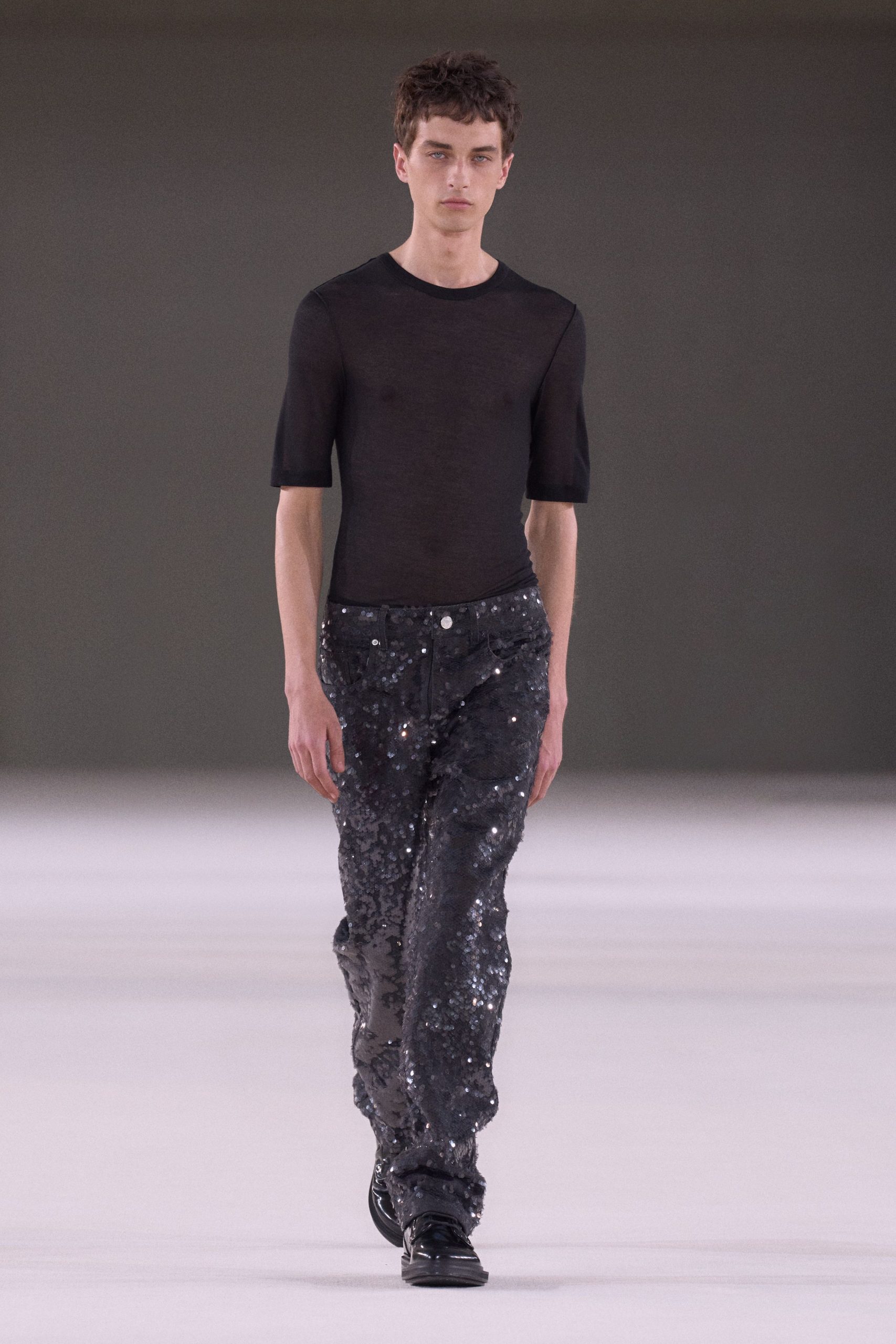AMI PARIS S/S 24 Menswear Look 146
