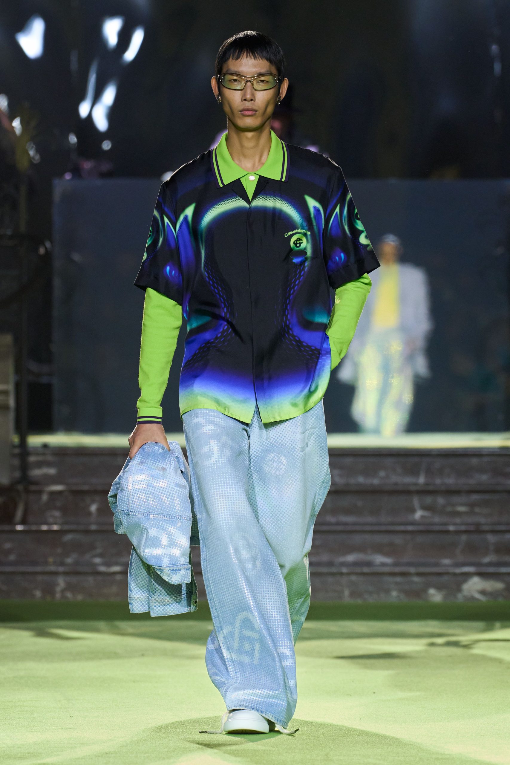 relaxed black green shirt with blue pants