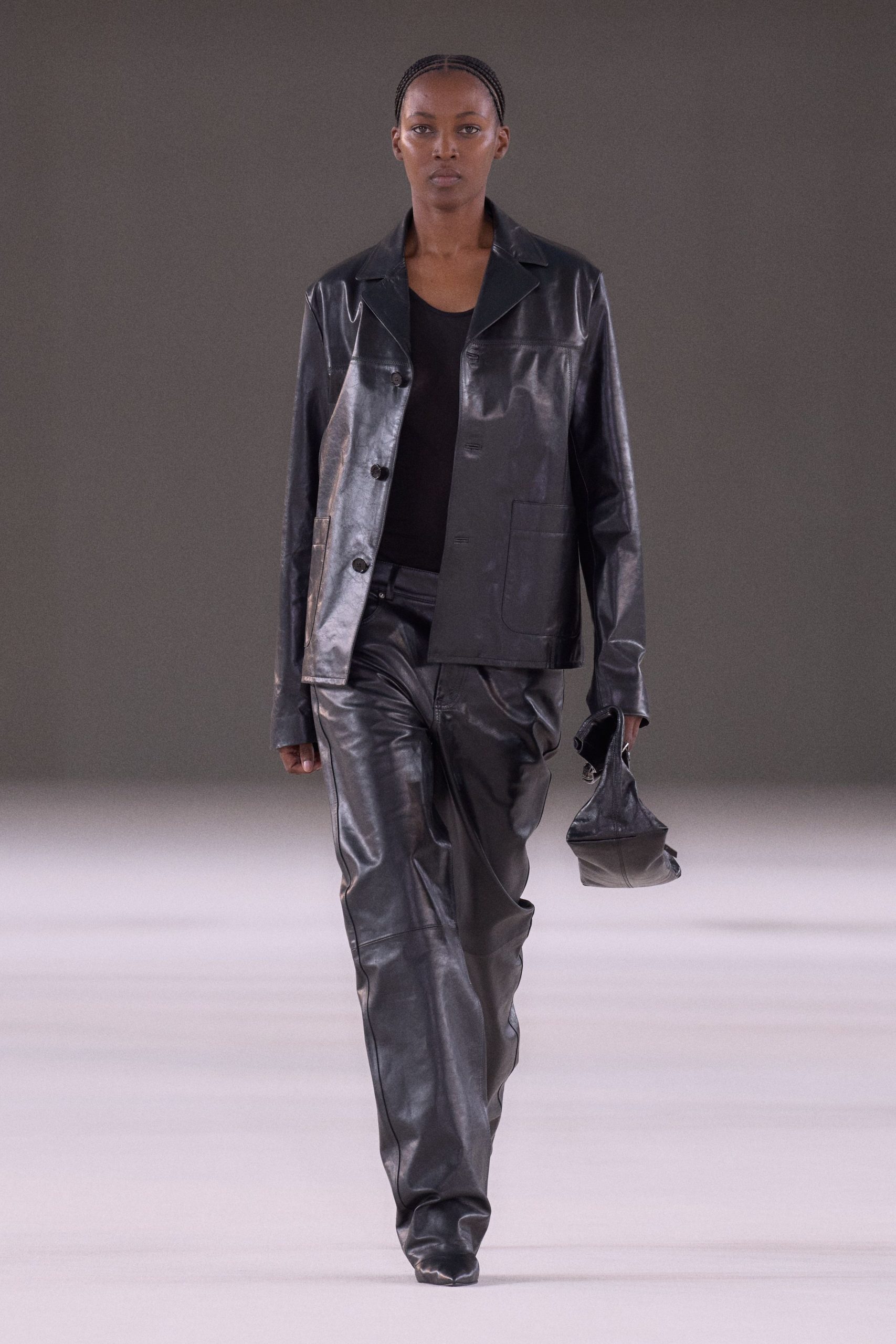 AMI PARIS S/S 24 Menswear Look 155