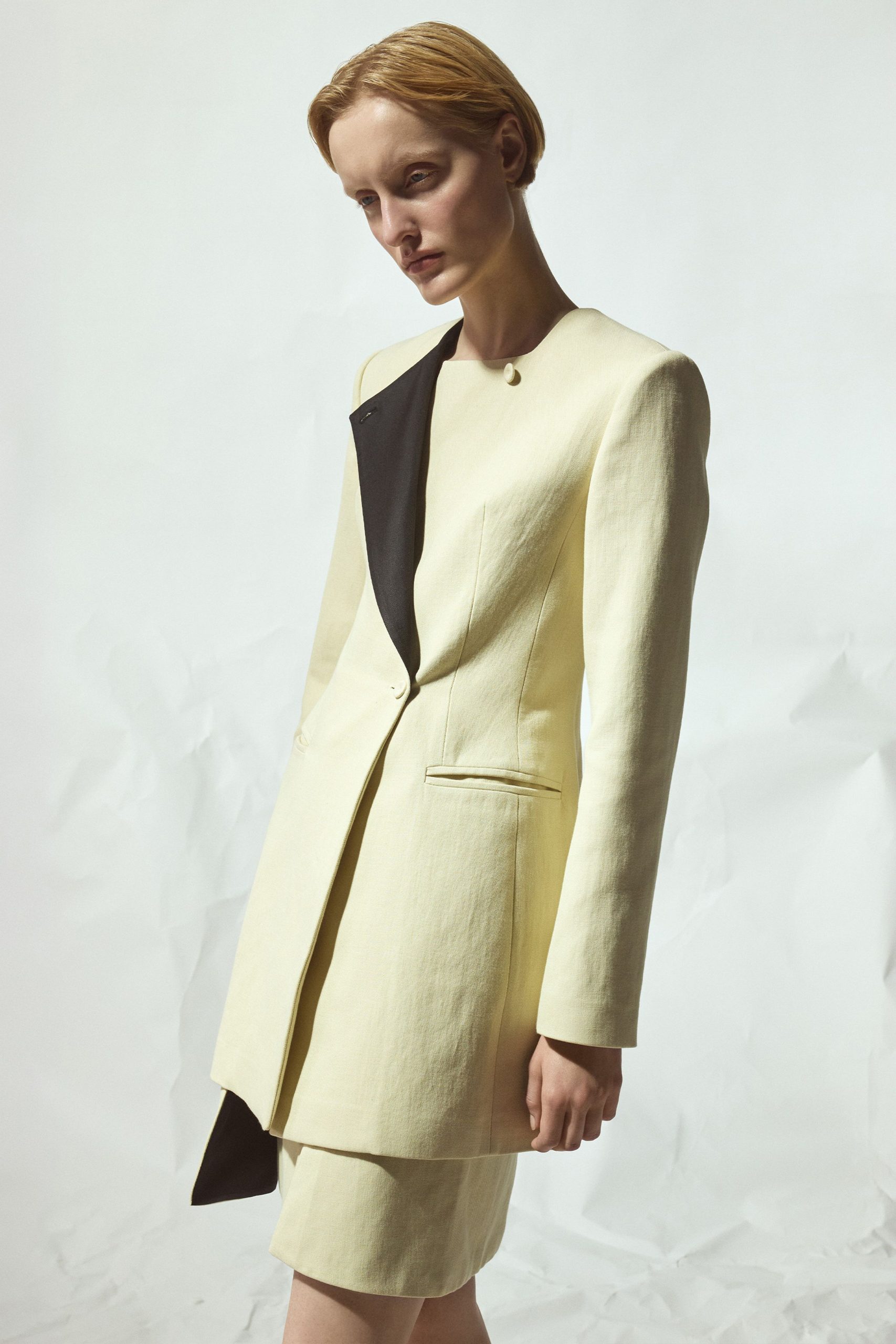 yellow cotton long-sleeve collared tailored buttoned blazer