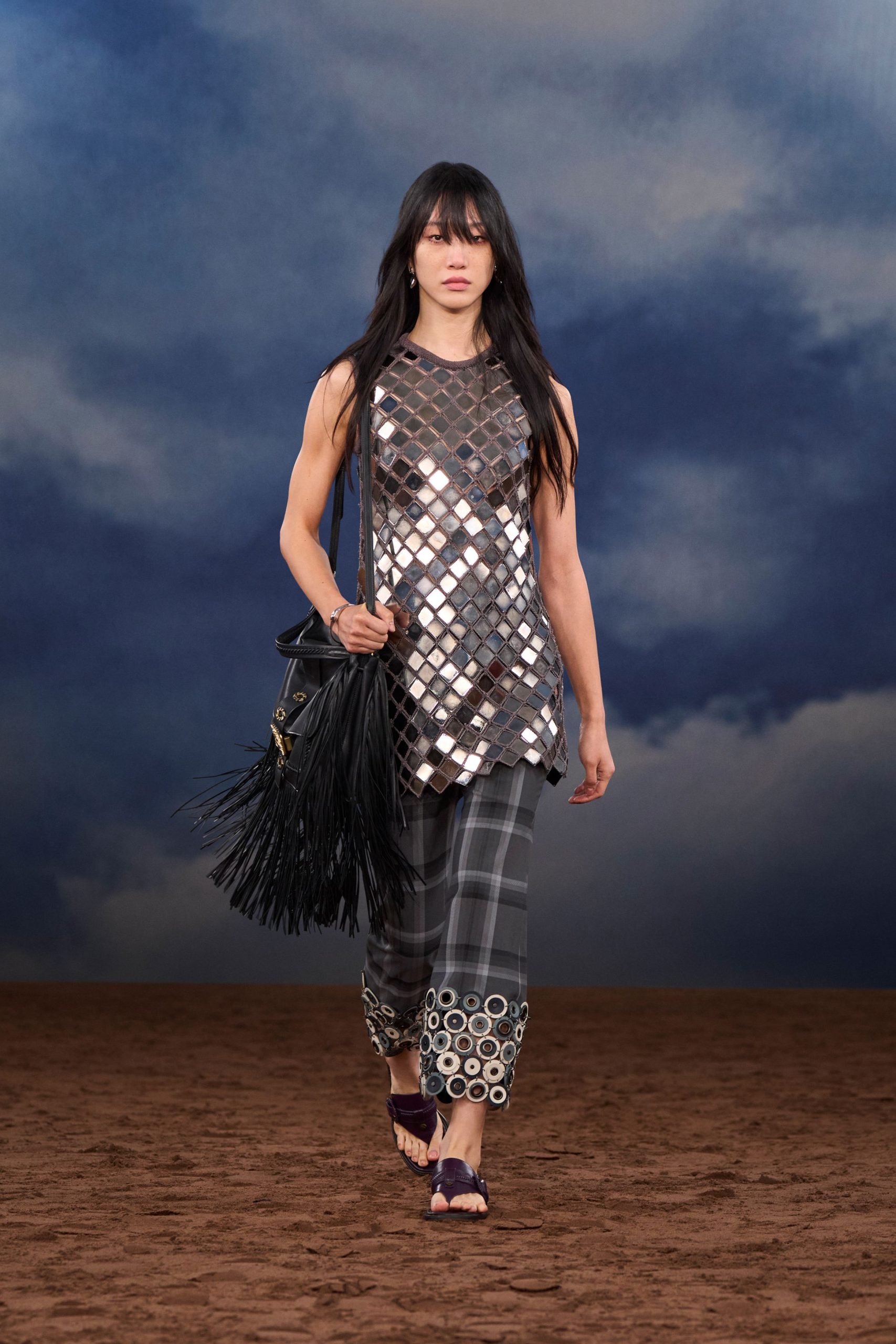 gray sleeveless top with wide-leg pants