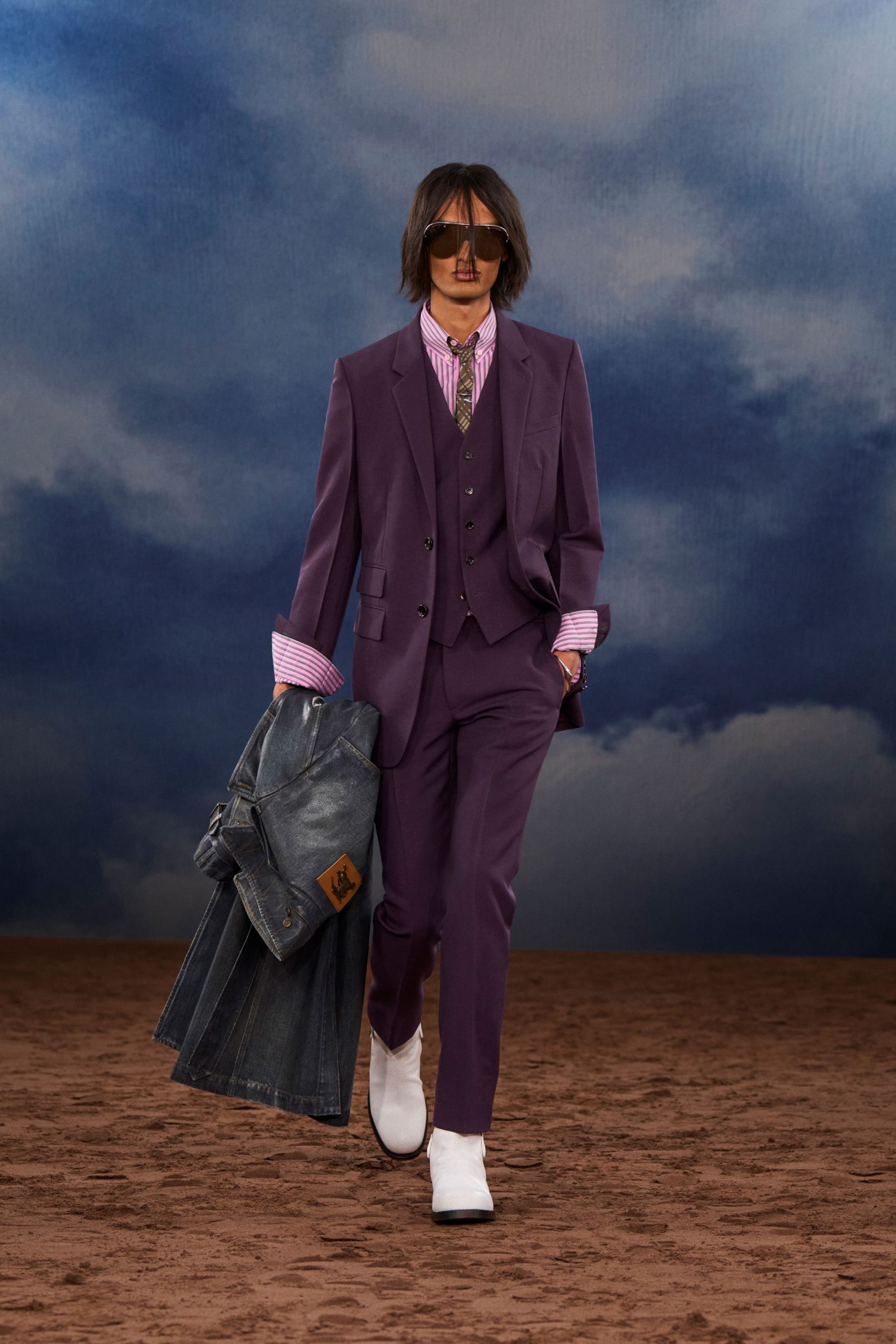 purple cotton long-sleeve collared tailored buttoned suit
